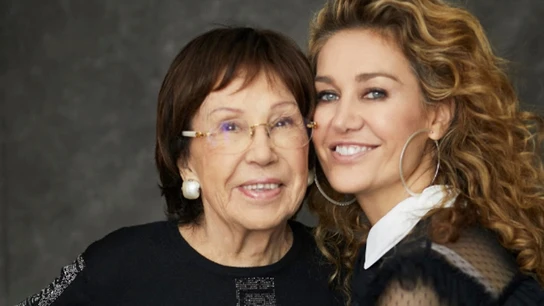 Lola Casademunt, con su hija Maite Lola Casademunt, con su hija Maite