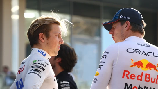 Liam Lawson y Max Verstappen Liam Lawson y Max Verstappen