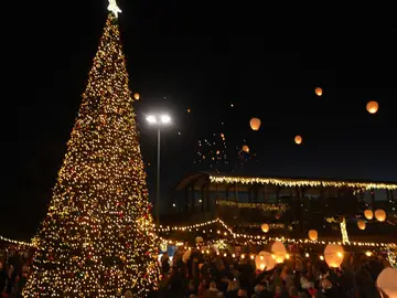 El Pino Hispanoluso, el hito que une España y Portugal en Navidad El Pino Hispanoluso, el hito que une España y Portugal en Navidad