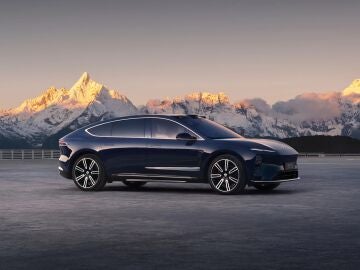 Es el Porsche chino lleno de tecnolog&iacute;a y lujo: imagina el equipamiento que lleva si cuesta 100.000 euros