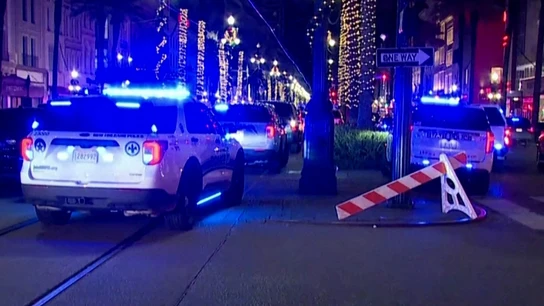 Agentes de seguridad se desplazaron inmediatamente al lugar donde se produjo el atropello durante las celebraciones de Año Nuevo Agentes de seguridad se desplazaron inmediatamente al lugar donde se produjo el atropello durante las celebraciones de Año Nuevo