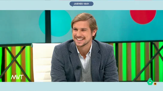 Iñaki López a Pepe Luis Vázquez en su estreno en MVT: "Debatir de política es la excusa para comer" Iñaki López a Pepe Luis Vázquez en su estreno en MVT: "Debatir de política es la excusa para comer"