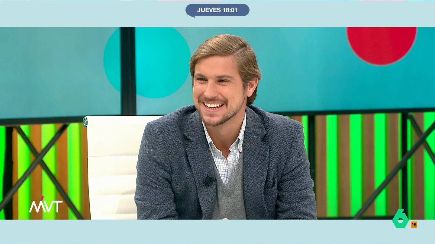 Iñaki López a Pepe Luis Vázquez en su estreno en MVT: "Debatir de política es la excusa para comer" Iñaki López a Pepe Luis Vázquez en su estreno en MVT: "Debatir de política es la excusa para comer"