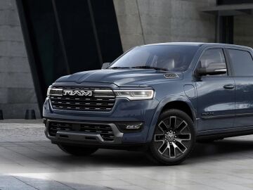 Le sale una rival m&aacute;s bruta a la Ford Ranger, y es una RAM con autonom&iacute;a extendida que combina motor el&eacute;ctrico con generador de combusti&oacute;n