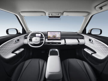 No es un BYD, pero este coche chino es m&aacute;s barato, tiene m&aacute;s maletero, y una gran relaci&oacute;n calidad/precio