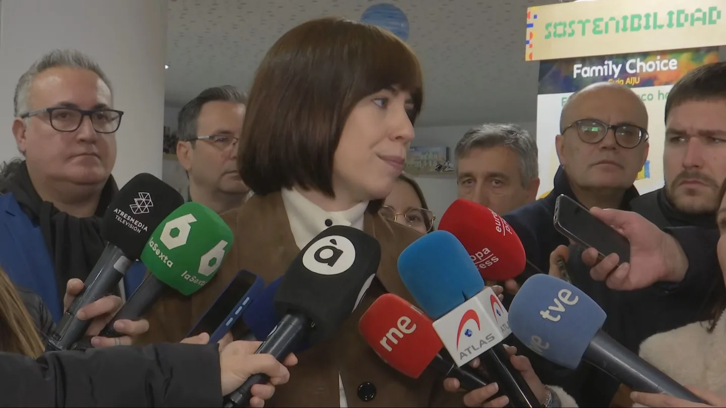 Diana Morant hablando a los medios de comunicación Diana Morant hablando a los medios de comunicación