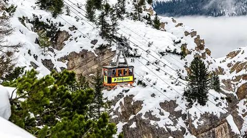 Teleférico en Cortina d'Ampezo Teleférico en Cortina d'Ampezo