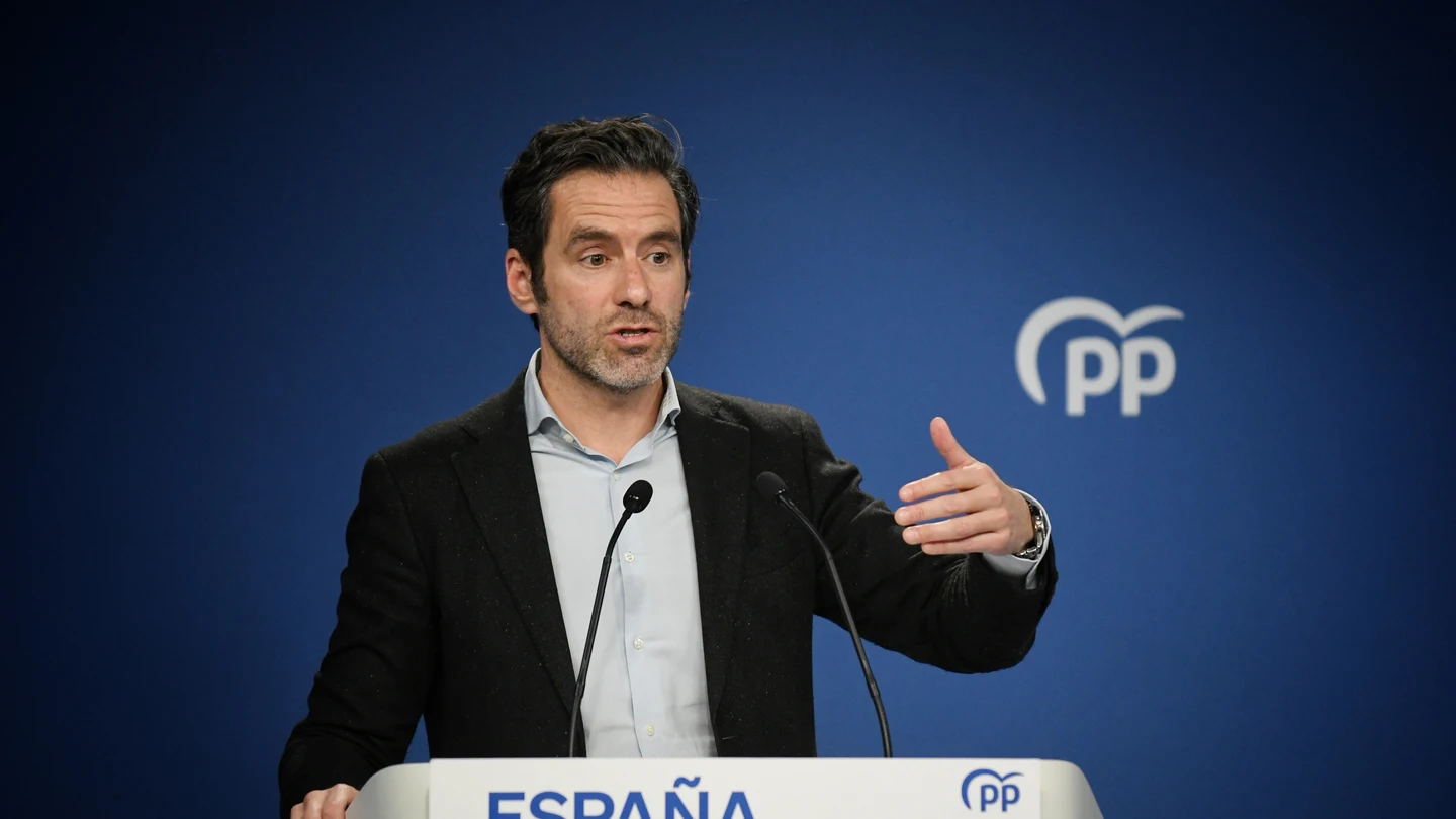 El vicesecretario de Cultura y portavoz del PP, Borja Sémper, durante una rueda de prensa posterior al Comité de Dirección del PP, en la sede de Génova, a 11 de noviembre de 2024, en Madrid (España). El vicesecretario de Cultura y portavoz del PP, Borja Sémper, durante una rueda de prensa posterior al Comité de Dirección del PP, en la sede de Génova, a 11 de noviembre de 2024, en Madrid (España).