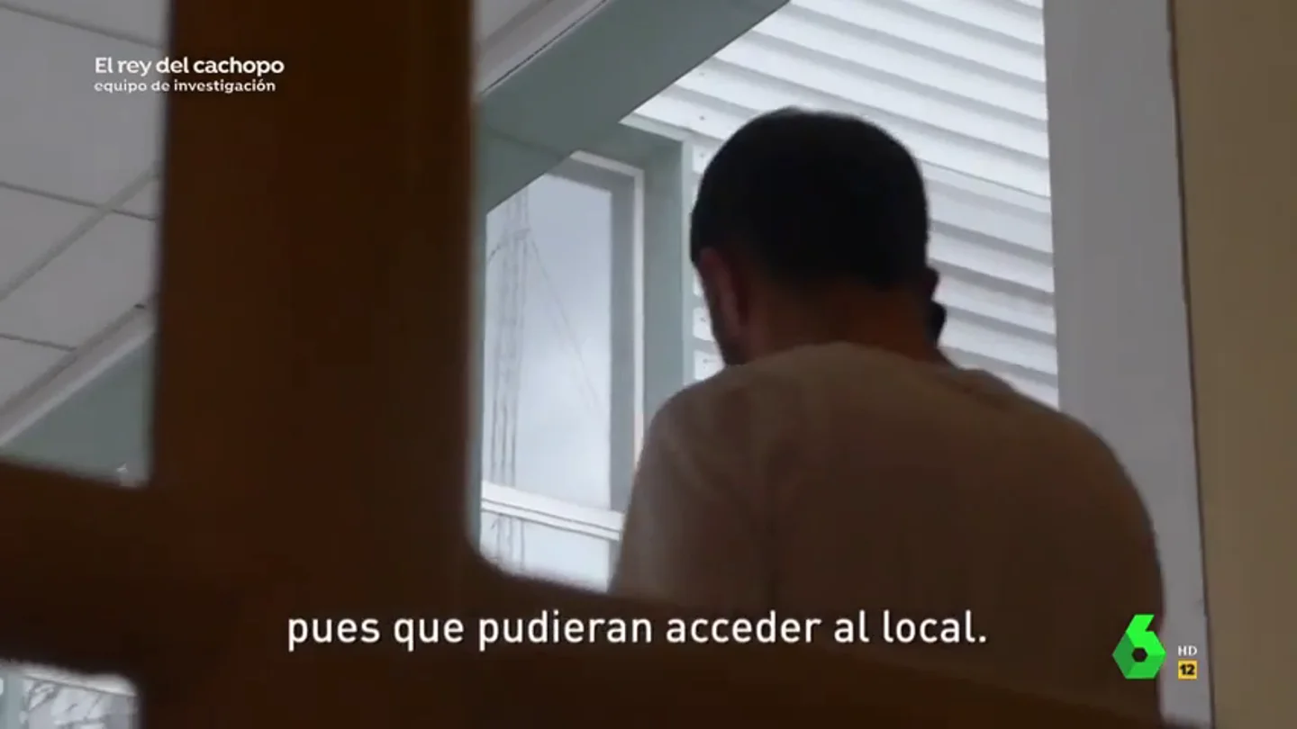 El abogado del guardaespaldas del 'rey del cachopo' explica a qué se limitaba su labor: "No era hacer de parapeto" El abogado del guardaespaldas del 'rey del cachopo' explica a qué se limitaba su labor: "No era hacer de parapeto"