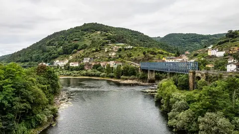 Os Peares, pueblo de Galicia Os Peares, pueblo de Galicia