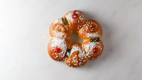 Roscón de Reyes tradicional de Fran Segura & Co Roscón de Reyes tradicional de Fran Segura & Co