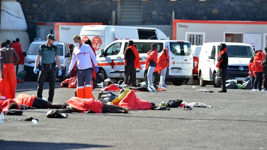 Migrantes atendidos en El Hierro por Cruz Roja Migrantes atendidos en El Hierro por Cruz Roja