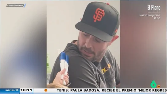 La divertida reacción de un padre al enterarse que su mujer está embarazada: "Está roto, ¡pánico!" La divertida reacción de un padre al enterarse que su mujer está embarazada: "Está roto, ¡pánico!"