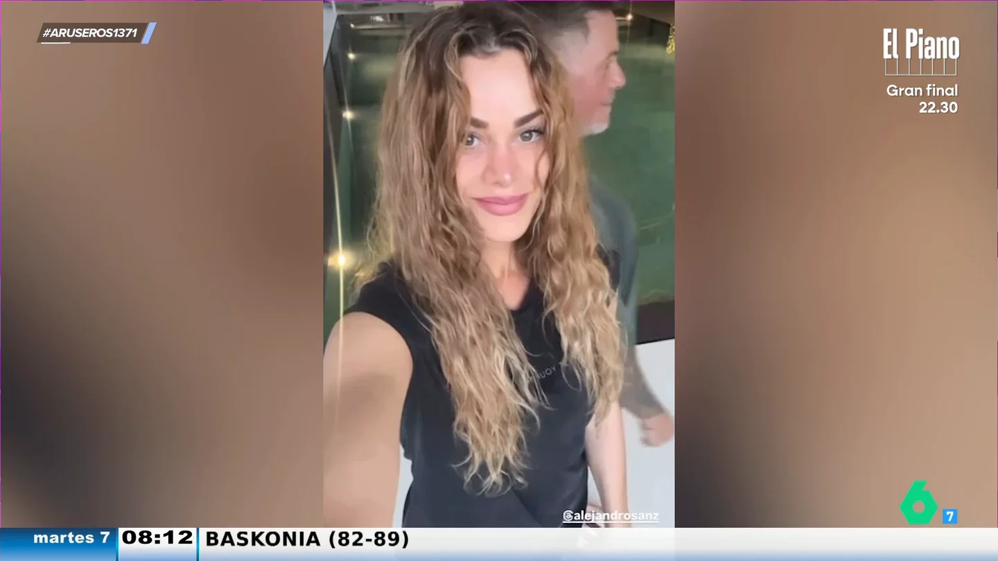 Patricia Benítez, tras el troleo de Alejandro Sanz a Candela Márquez: "Ella es la doble de Shakira" Patricia Benítez, tras el troleo de Alejandro Sanz a Candela Márquez: "Ella es la doble de Shakira"