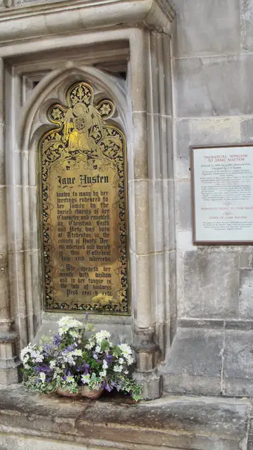 Placa memorial de Jane Austen en la Catedral de Winchester Placa memorial de Jane Austen en la Catedral de Winchester