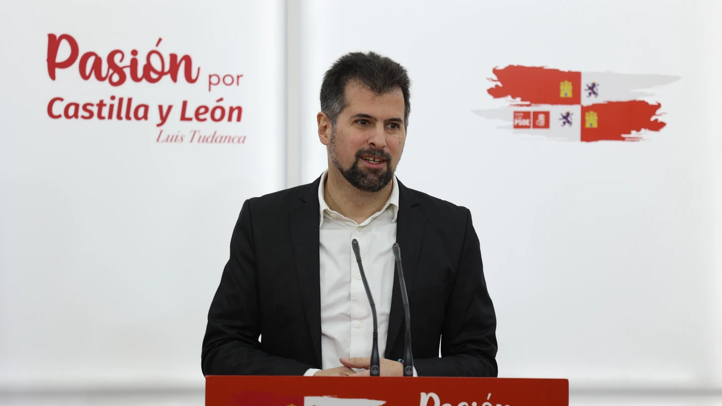 El secretario general del PSOE de Castilla y León, Luis Tudanca, durante una rueda de prensa en la sede del PSOE en Valladolid en la que ha anunciado su marcha al frente de la federación castellanoleonesa. El secretario general del PSOE de Castilla y León, Luis Tudanca, durante una rueda de prensa en la sede del PSOE en Valladolid en la que ha anunciado su marcha al frente de la federación castellanoleonesa.