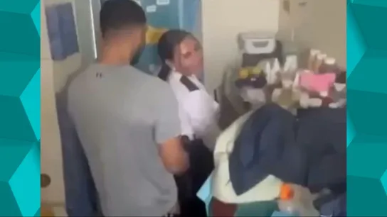 El video, que fue grabado por otro recluso con un teléfono móvil ilegal El video, que fue grabado por otro recluso con un teléfono móvil ilegal