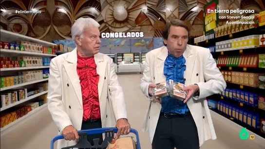 Aznarito y Felipón, sobre la cesta de la compra: "Mucha tontería con el sufrimiento animal, pero ¿y el de los humanos?" Wyoming y Dani Mateo se convierten una vez más en Aznarito y Felipón para, en esta ocasión, despotricar de los alimentos del supermercado, desde la leche de soja o las hamburguesas vegetales, hasta los productos "sin".