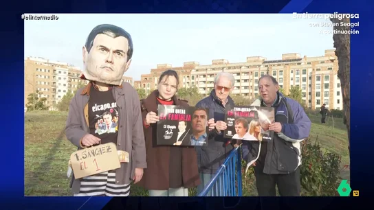 EL INTERMEDIO - Dani Mateo, sobre el cabezudo de Pedro Sánchez de Hazte Oír: "Deberían llamarse 'háztelo mirar'" EL INTERMEDIO - Dani Mateo, sobre el cabezudo de Pedro Sánchez de Hazte Oír: "Deberían llamarse 'háztelo mirar'"