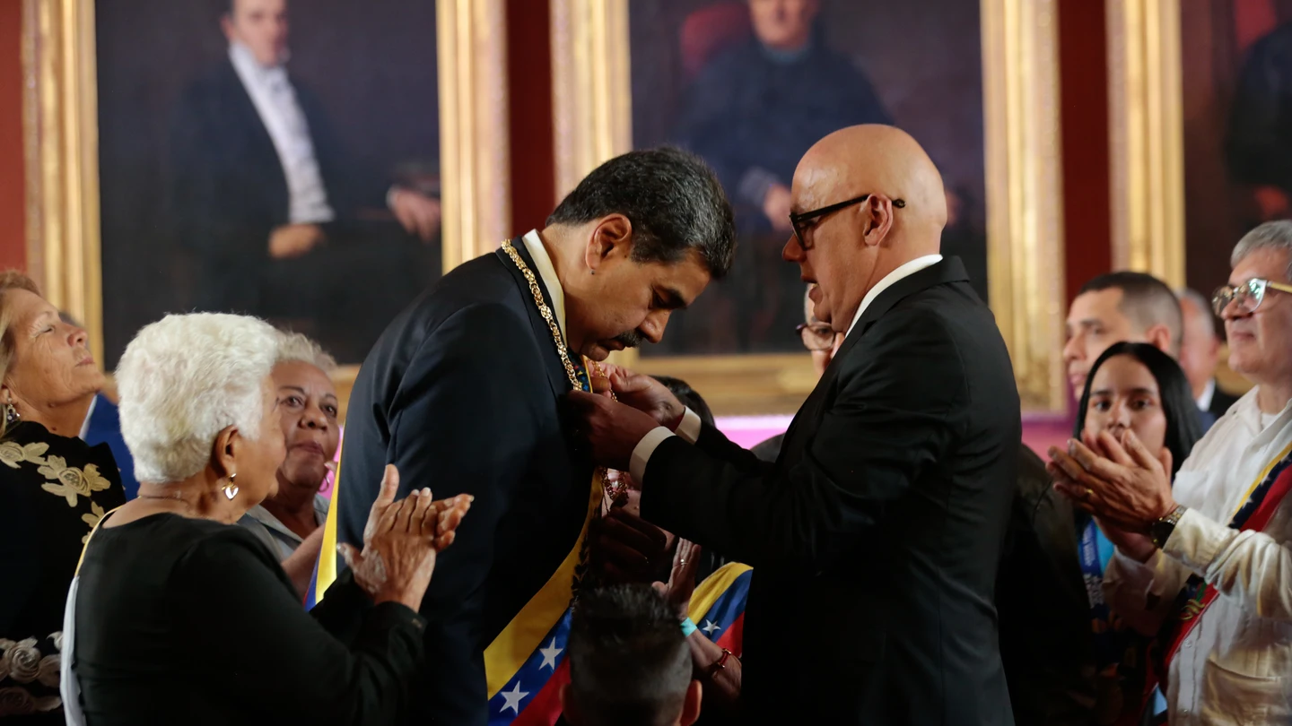 Nicolás Maduro jura su cargo como presidente de Venezuela Nicolás Maduro jura su cargo como presidente de Venezuela