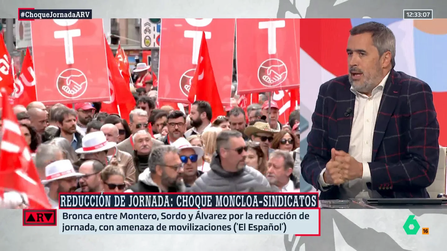 Carlos E. Cué analiza el choque por la reducción de jornada: "El PSOE no se puede permitir el lujo de una movilización sindical" Carlos E. Cué analiza el choque por la reducción de jornada: "El PSOE no se puede permitir el lujo de una movilización sindical"