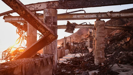Devastación en Malibú tras el paso del fuego. Devastación en Malibú tras el paso del fuego