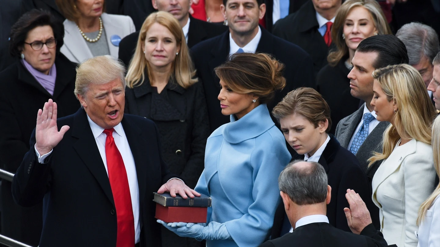 Donald Trump junto a Melania Trump, durante su anterior toma de posesión como presidente en 2017. Donald Trump junto a Melania Trump, durante su anterior toma de posesión como presidente en 2017.