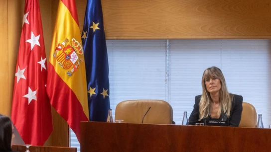 La mujer del presidente del Gobierno, Begoña Gómez, durante la Comisión de Investigación. La mujer del presidente del Gobierno, Begoña Gómez, durante la Comisión de Investigación.