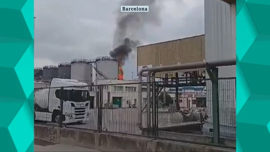 Momento del incendio tras la explosión. Momento del incendio tras la explosión.