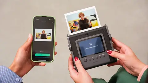 La nueva Instax Wide Evo La nueva Instax Wide Evo