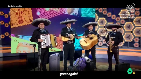 La ranchera de unos mariachis 'deportados' por Trump: "No tienes corazón, eres un pinche chingón y lo haces por joder" El grupo de mariachis Perla Madrid interpreta en El Intermedio una versión de la mítica ranchera 'El rey' dedicada a Trump: "Ya sean niños o abuelos, ¡inmigrantes a sus pueblos! ¡Que les den!", cantan en este vídeo.