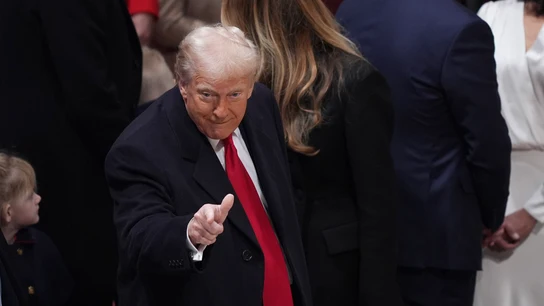 Trump durante el servicio de oración en la Catedral Nacional de Washington Trump durante el servicio de oración en la Catedral Nacional de Washington