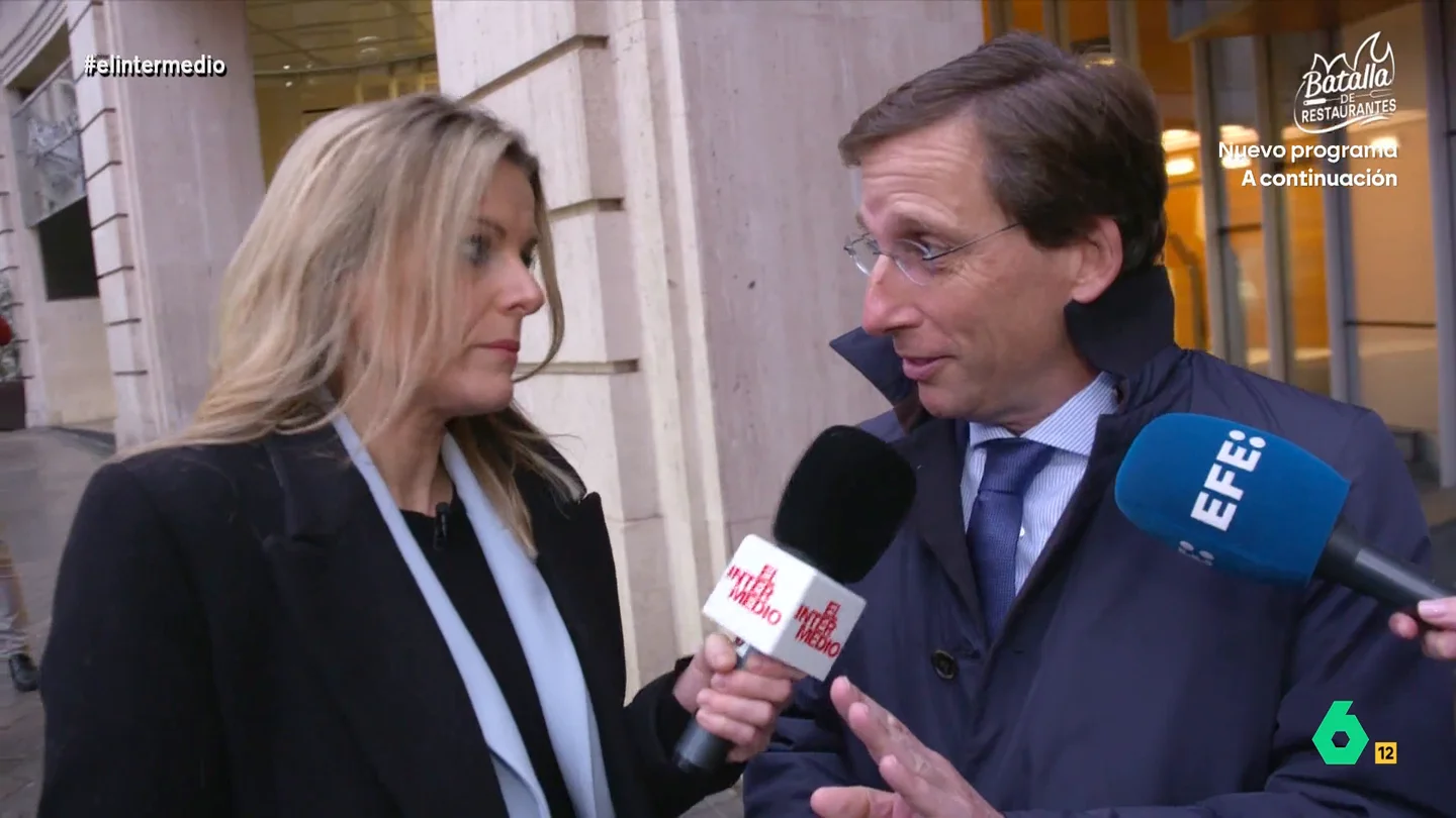 Almeida, sobre el juicio del novio de Ayuso: "Es un ciudadano particular que como tantos ha tenido una inspección de Hacienda" "Hablamos de varios presuntos delitos fiscales", le comenta Andrea Ropero a Almeida en este vídeo donde también pregunta por el juicio de Alberto González Amador a Esperanza Aguirre y a la propia Isabel Díaz Ayuso.