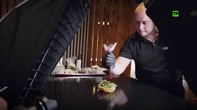 Hoy, en Equipo de Investigación, Glòria Serra se adentra en la 'burguermanía' Esta noche, a partir de las 22:30h, Glòria Serra y los reporteros de Equipo de Investigación se adentran en el mundo de los concursos de hamburguesas en un nuevo reportaje.