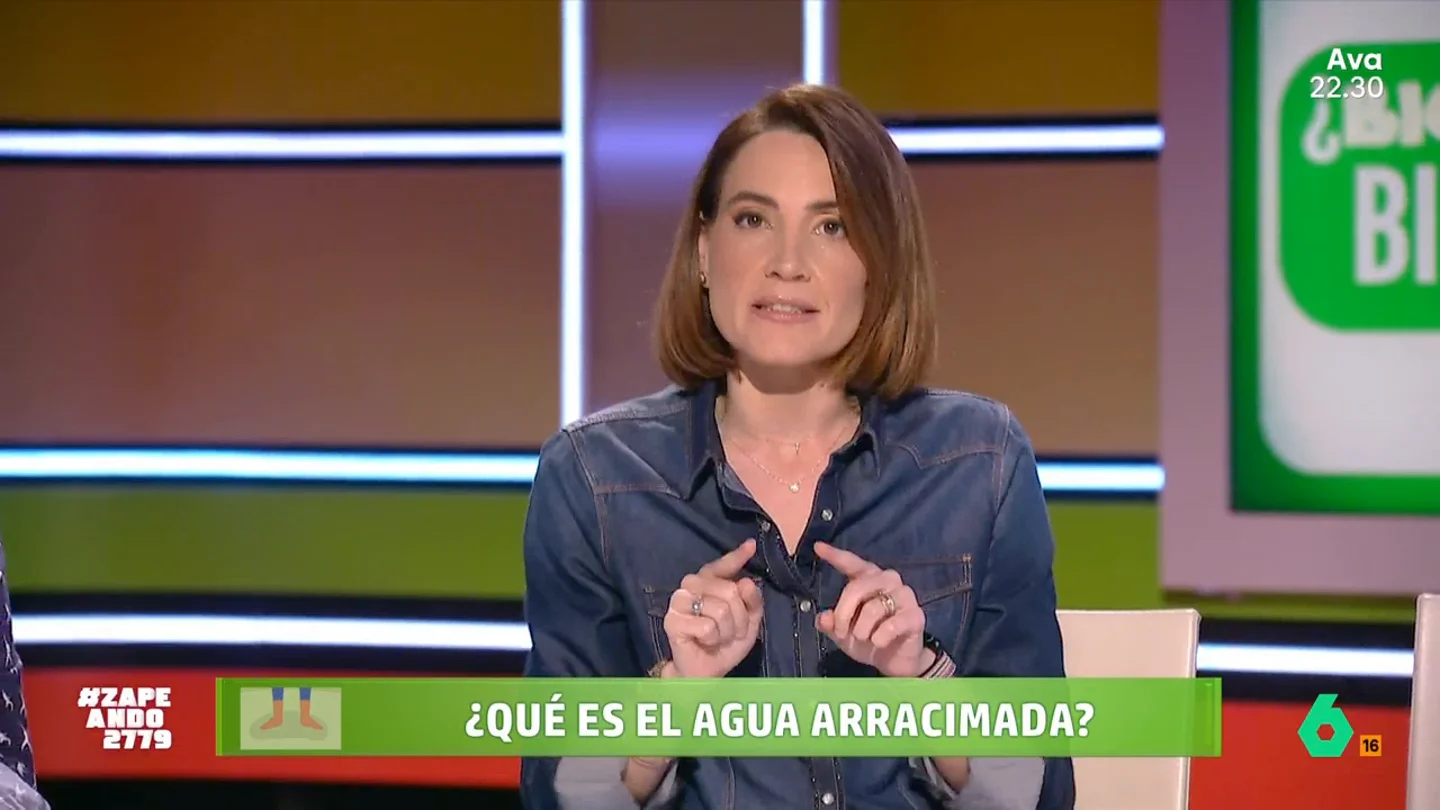 Boticaria García explica por qué el agua arracimada es solo un bulo: "La teoría es una fantasía" Boticaria García explica por qué el agua arracimada es solo un bulo: "La teoría es una fantasía"