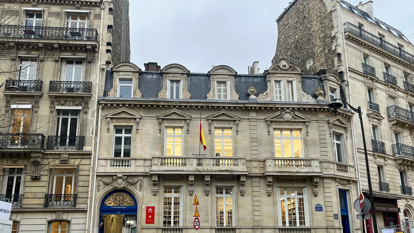 Edificio situado en la Avenida Marceau de París que alberga la biblioteca del Instituto Cervantes que pasará a titularidad del PNV Edificio situado en la Avenida Marceau de París que alberga la biblioteca del Instituto Cervantes que pasará a titularidad del PNV