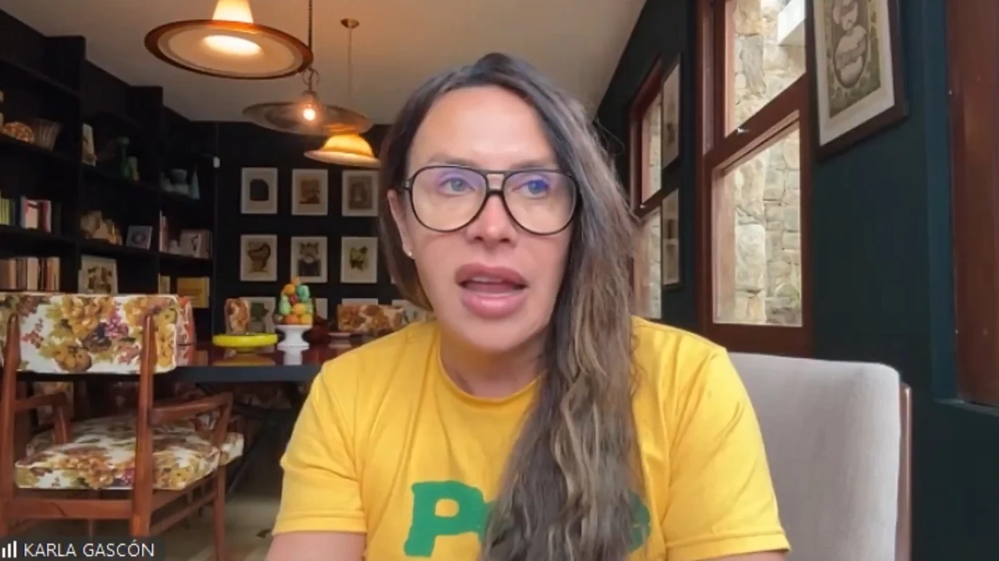 Karla Sofía Gascón rechaza renunciar a su nominación al Oscar y niega haber escrito los polémicos tuits Karla Sofía Gascón rechaza renunciar a su nominación al Oscar y niega haber escrito los polémicos tuits