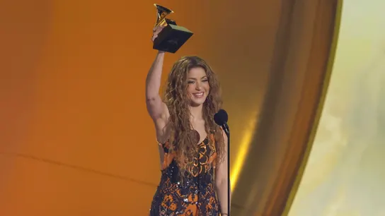 Shakira dedica su Grammy a los migrantes tras las polémicas medidas de Trump: "Siempre lucharé con vosotros" Shakira dedica su Grammy a los migrantes tras las polémicas medidas de Trump: "Siempre lucharé con vosotros"