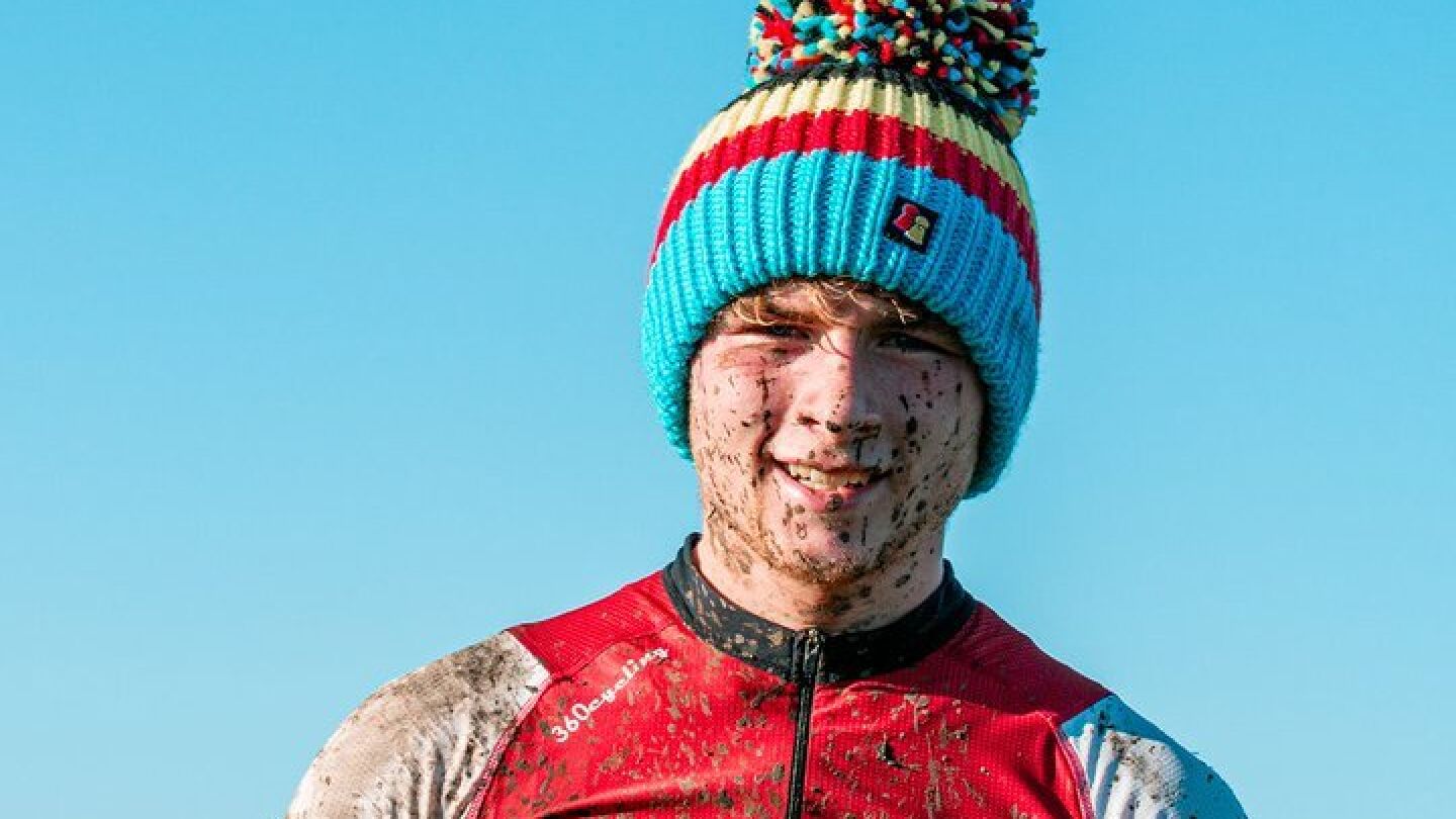 El mundo del ciclismo de luto por el fallecimiento del ciclista de 18 a&ntilde;os, Worden 
