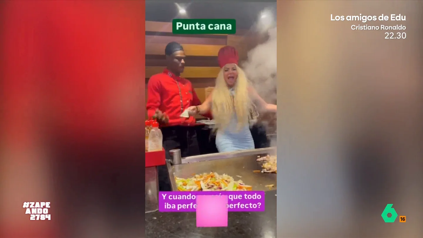 Leticia Sabater se viene arriba cocinando en Punta Cana y termina en el suelo: "Esto con la salchipapa no te pasa" La artista ha sufrido una llamativa caída mientras 'cocinaba' durante sus vacaciones en Punta Cana "sus famosos tallarines a la plancha y culo a la piedra", comenta Isabel Forner.
