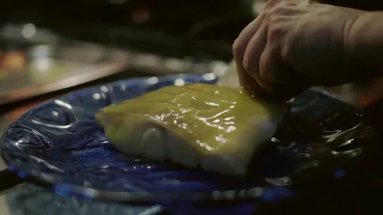 El bacalao al pil pil, el éxito de Bilbao: Alberto Chicote desvela por qué solo tiene cuatro ingredientes El bacalao al pil pil, el éxito de Bilbao: Alberto Chicote desvela por qué solo tiene cuatro ingredientes