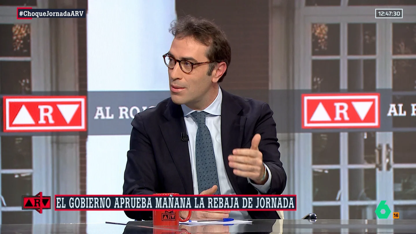 Carlos Cuerpo zanja el conflicto con Yolanda Díaz: "Pelillos a la mar" Carlos Cuerpo zanja el conflicto con Yolanda Díaz: "Pelillos a la mar"