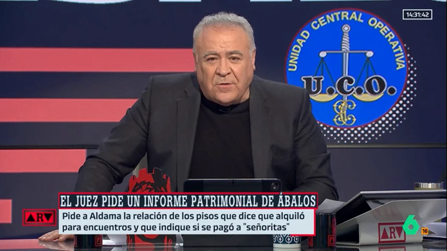 Ferreras tacha de "lamentable" el manifiesto a favor de Franco: "Un paso más y piden el premio Nobel de la paz para él" Ferreras tacha de "lamentable" el manifiesto a favor de Franco: "Un paso más y piden el premio Nobel de la paz para él"