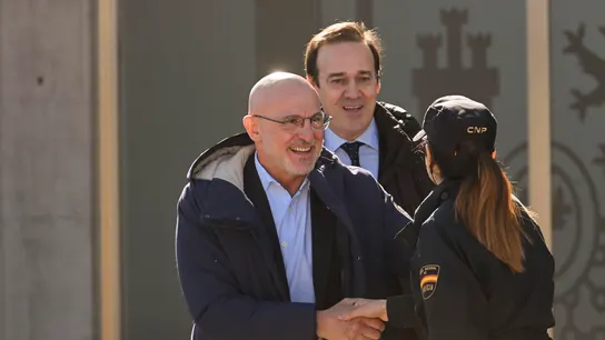 El técnico de la selección masculina de fútbol, Luis de la Fuente, sale de la Audiencia Nacional tras testificar en el caso contra Luis Rubiales El técnico de la selección masculina de fútbol, Luis de la Fuente, sale de la Audiencia Nacional tras testificar en el caso contra Luis Rubiales