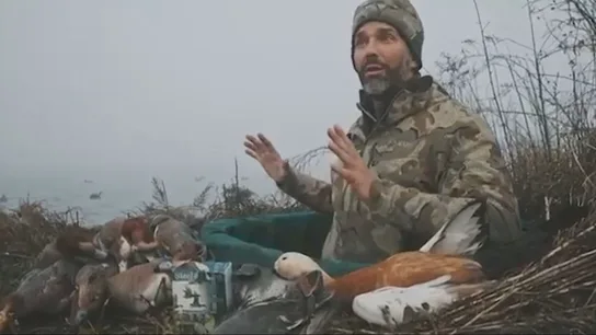 Un hijo de Trump, de caza ilegal en Venecia disparando y matando a aves protegidas Un hijo de Trump, de caza ilegal en Venecia disparando y matando a aves protegidas