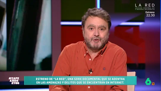 Paco Jiménez da varias pautas para evitar los ciberdelitos si nos roban el móvil: "¿Hay que volver a la libretilla con goma?" El periodista visita Zapeando para presentar 'La Red', la nueva serie documental de laSexta sobre estafas, amenazas o delitos digitales.