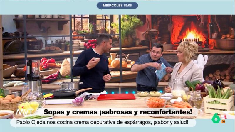 El susto de Iñaki López mientras cocina Pablo Ojeda: "No me asustéis mientras como que me va a sentar mal"