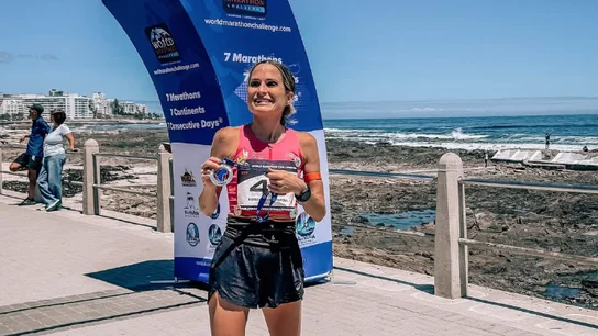 Estefanía Unzu 'Verdeliss' en la maratón de África Estefanía Unzu 'Verdeliss' en la maratón de África