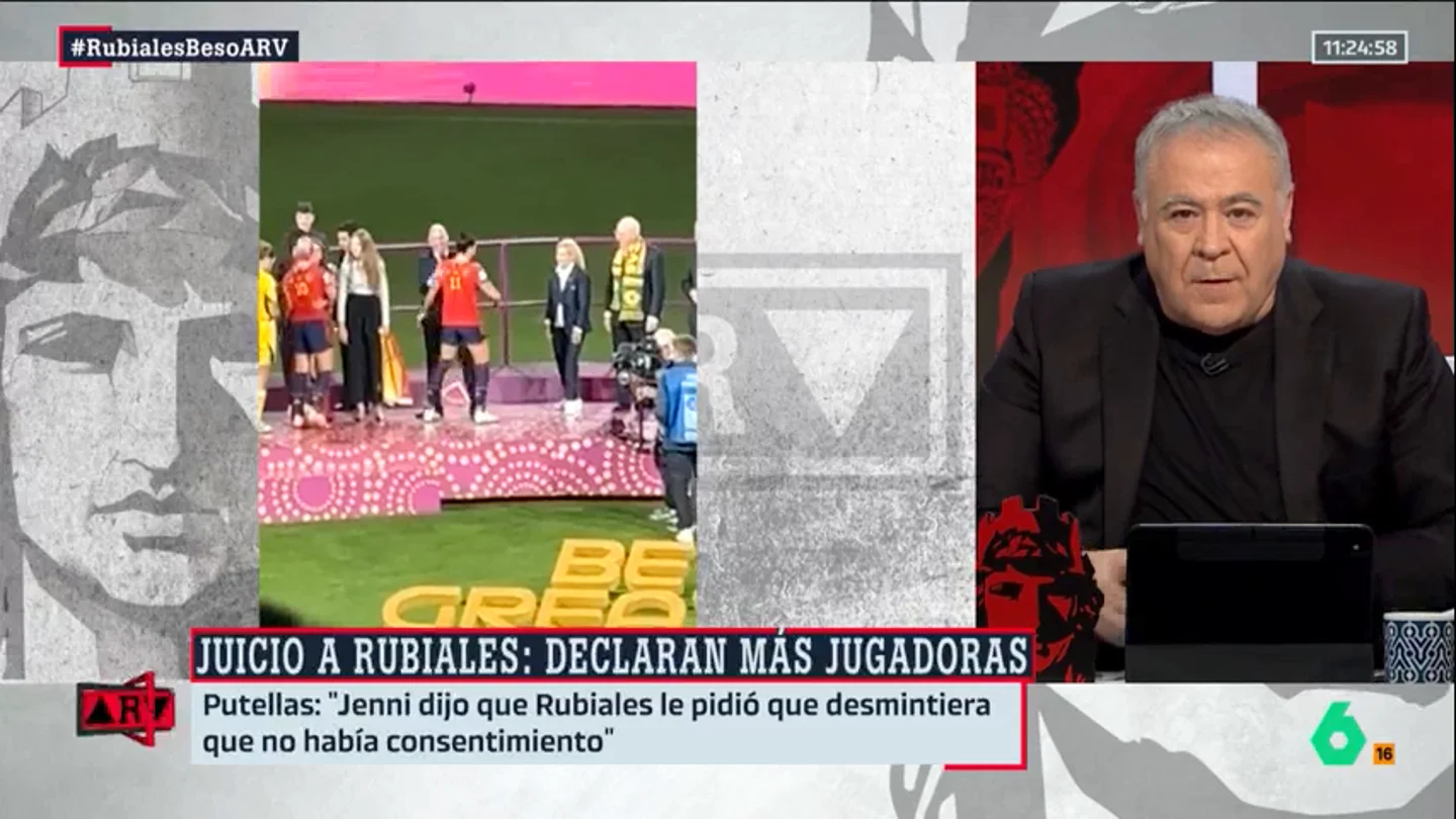 Al Rojo Vivo (06-02-25) Ferreras, de "la realidad del fútbol en España": "Hay una mafia garantizándose la pasta, contaminando y condicionando competiciones" Al Rojo Vivo (06-02-25) Ferreras, de "la realidad del fútbol en España": "Hay una mafia garantizándose la pasta, contaminando y condicionando competiciones"