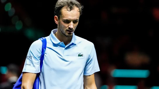 Medvedev, sobre su 'posible' retirada: "Me gusta el tenis y sigo ganando dinero, continuaré..." Medvedev, sobre su 'posible' retirada: "Me gusta el tenis y sigo ganando dinero, continuaré..."